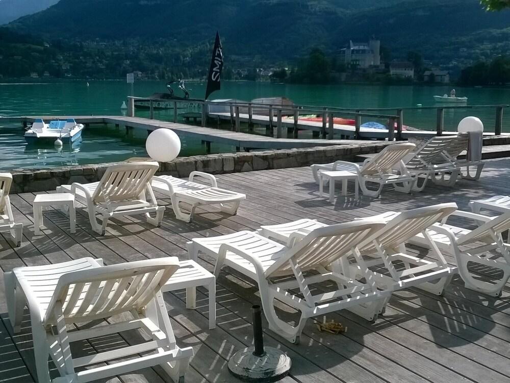 Studio Les Pieds Dans L'Eau Au Bord Du Lac D'Annecy Duingt Exteriér fotografie