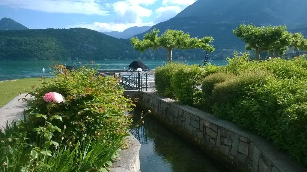Studio Les Pieds Dans L'Eau Au Bord Du Lac D'Annecy Duingt Exteriér fotografie